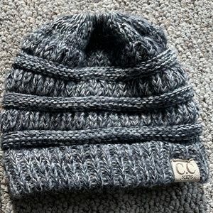 CC KIDS Black and White knit beanie with ponytail hole